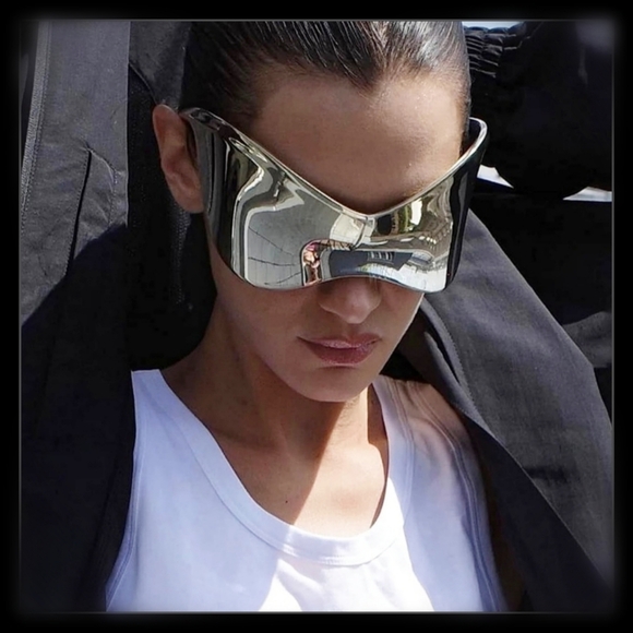 Oversized futuristic mirror shades chrome  silver sunglasses wrap around - Picture 7 of 8